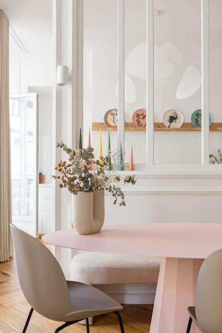 Beige Hospitalite - Apotheose Luxueux- 3 Chambres - Parking Prive Saint-Etienne  Bagian luar foto