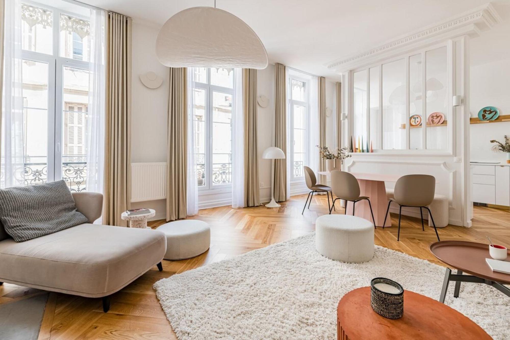 Beige Hospitalite - Apotheose Luxueux- 3 Chambres - Parking Prive Saint-Etienne  Bagian luar foto