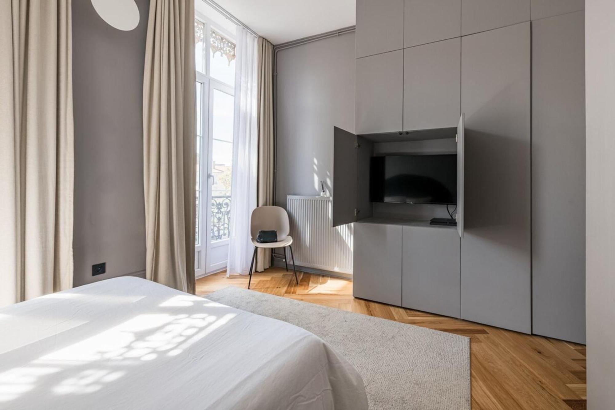 Beige Hospitalite - Apotheose Luxueux- 3 Chambres - Parking Prive Saint-Etienne  Bagian luar foto